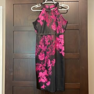 T Tahari 6P Black and Fuchsia Halter Style Dress